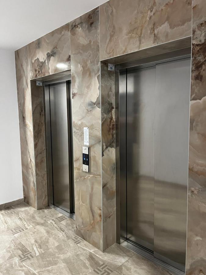 Apartament Modern Cu O Camera Lägenhet Timişoara Exteriör bild